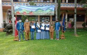 Jenius ( Jendela Informasi Cinus )